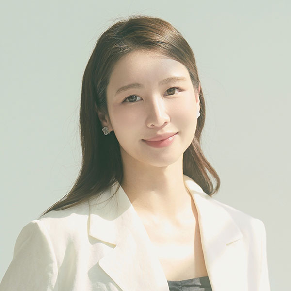 Photo of Dr Celene Hui