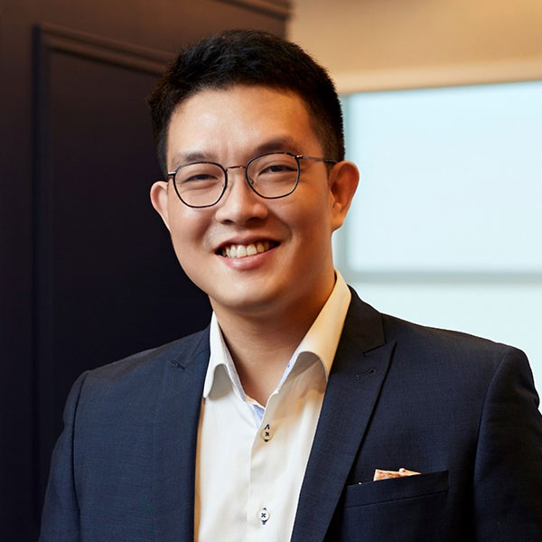 Photo of Dr Pek Chong Han